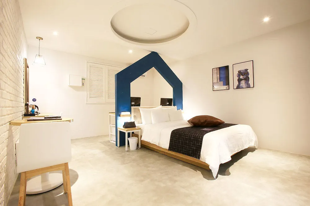 Hotel With You Incheon 2*,